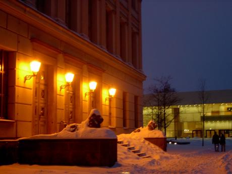 Winter auf dem Universitätsplatz in Halle / Saale - Wolfgang Bergter - Array auf Array - Array - 